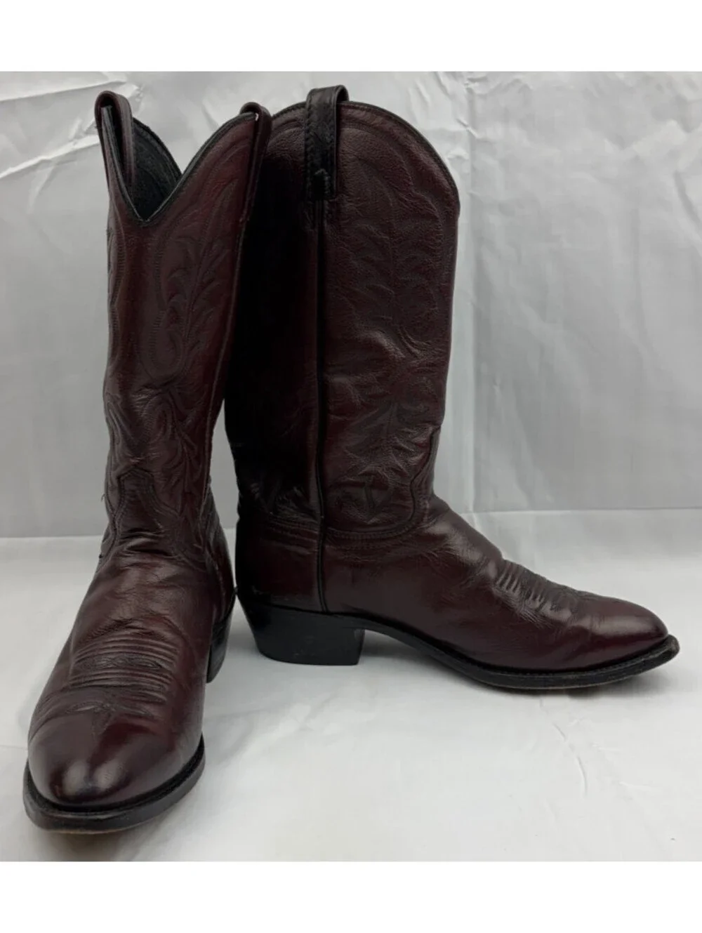 J. Chisholm Handcrafted Black Cherry Men's 10.5D Western Cowboy Boots Model 5513